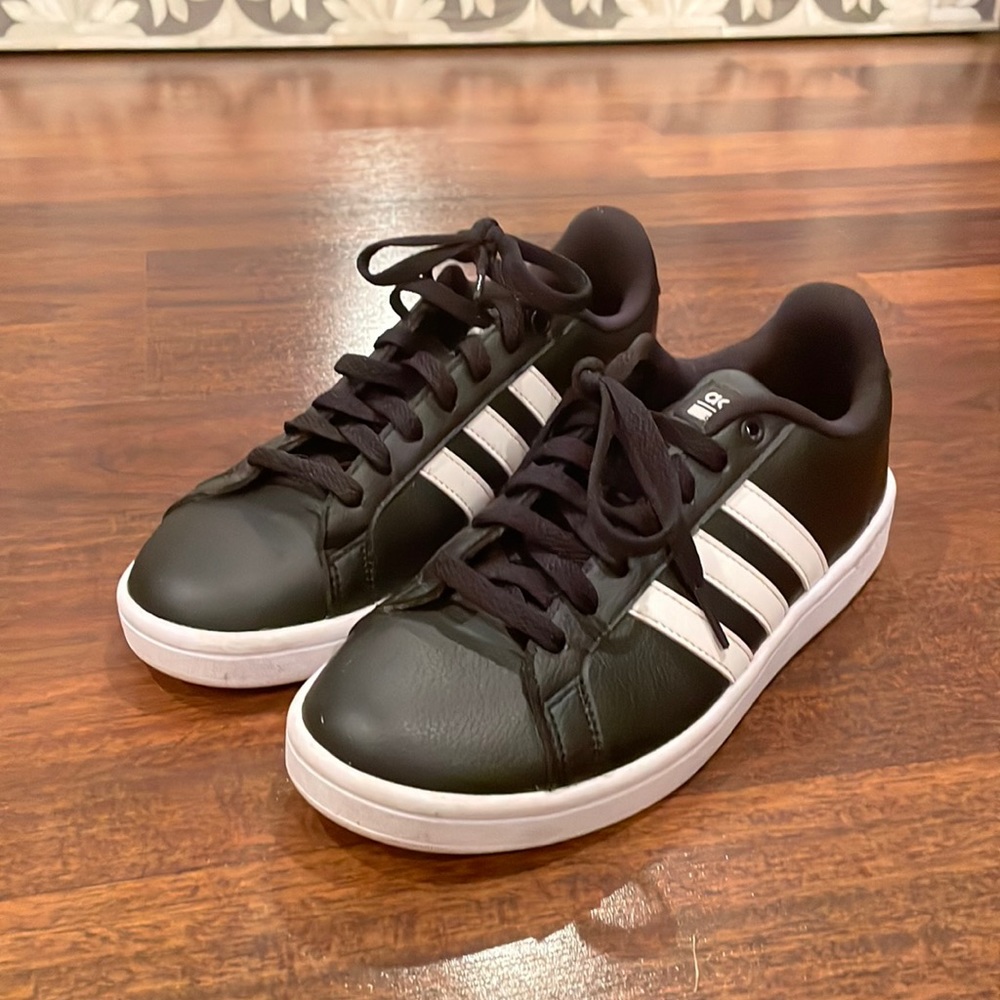 Adidas Ortholite Cloudfoam Womens size 8. Worn once